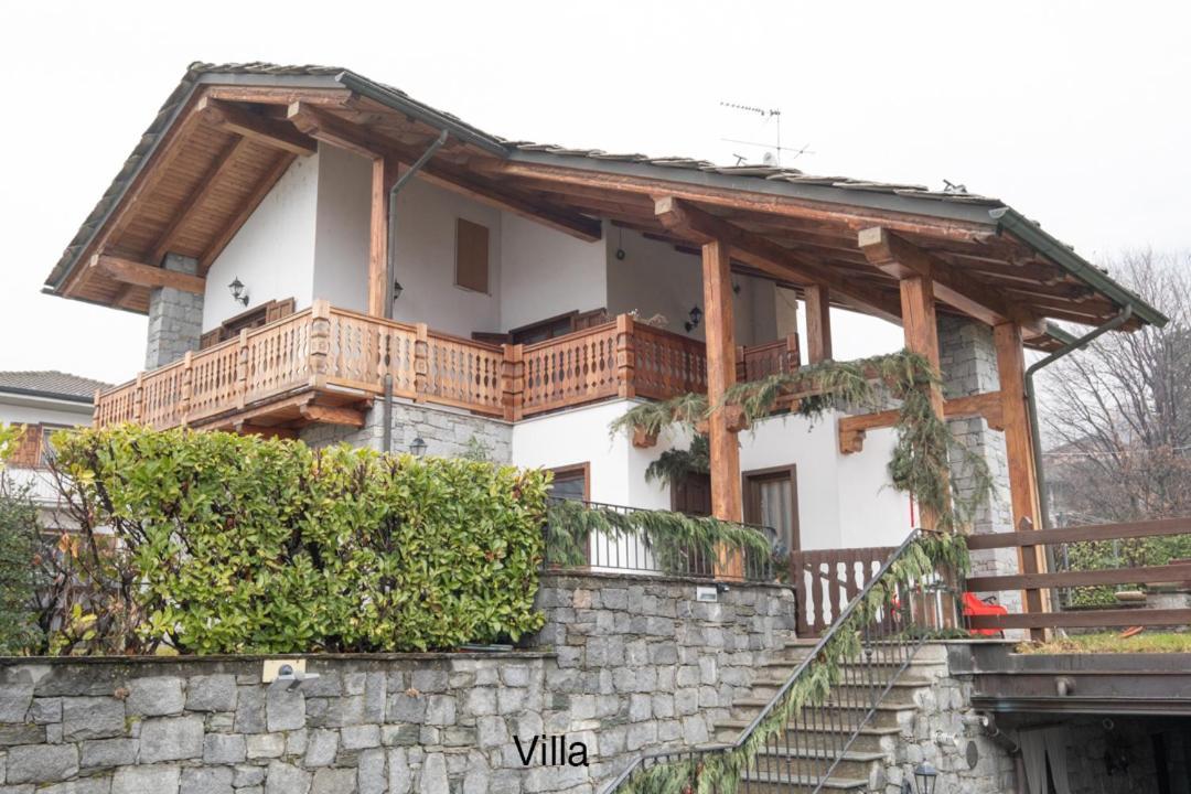 Casa Tipica Valdostana Apartment Aosta Exterior photo